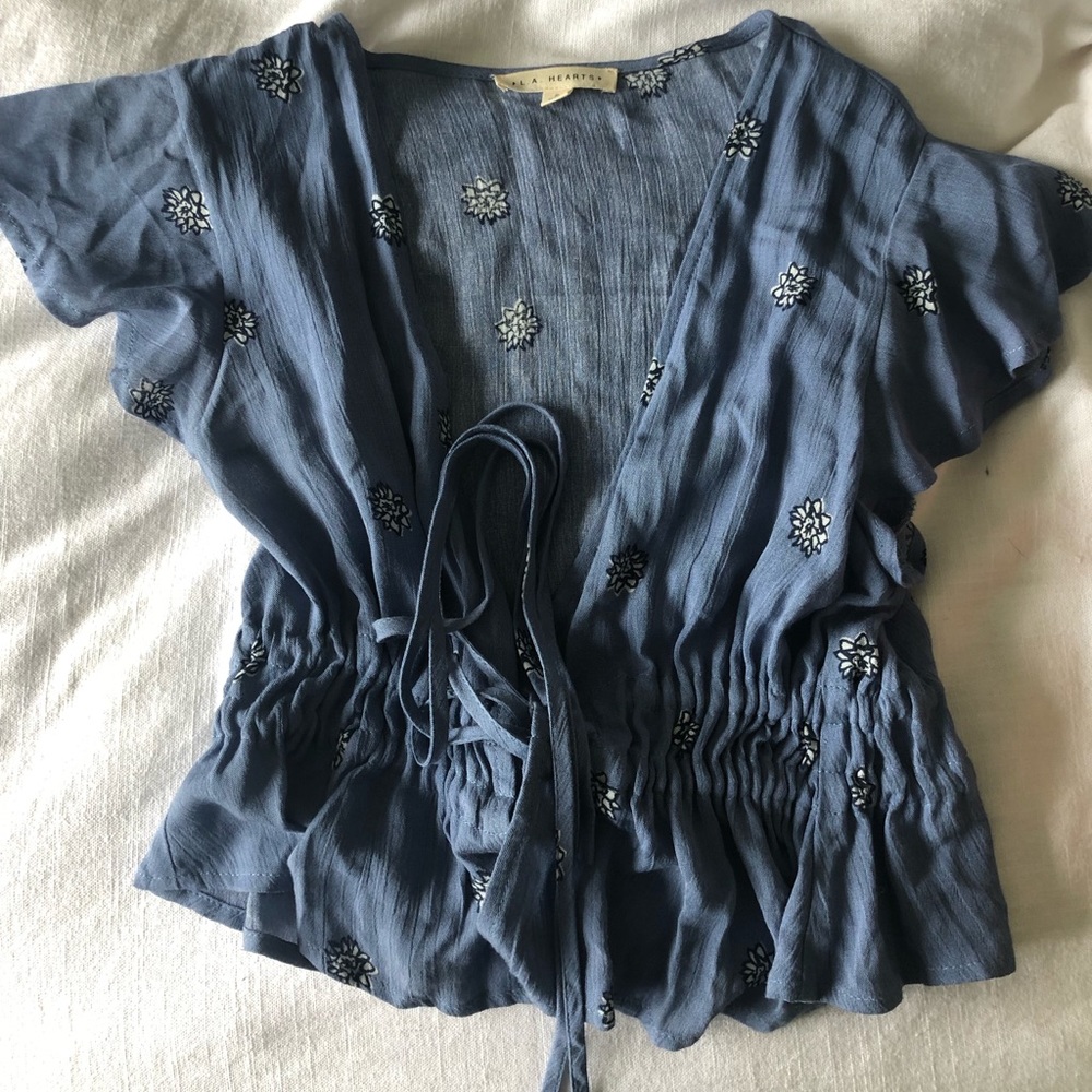 NWOT PacSun LA Hearts tie top